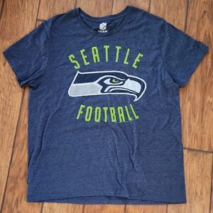 NFL Team Apparel Men's XXL Seattle Football gray short sleeve t-shirt